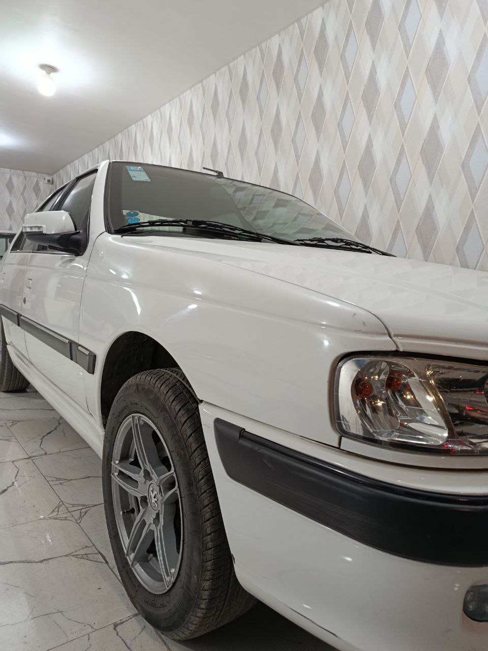 پژو پارس سال سفارشی بدون رنگ استثنائی مدل 1402 - سفید - خاص - تضمینی